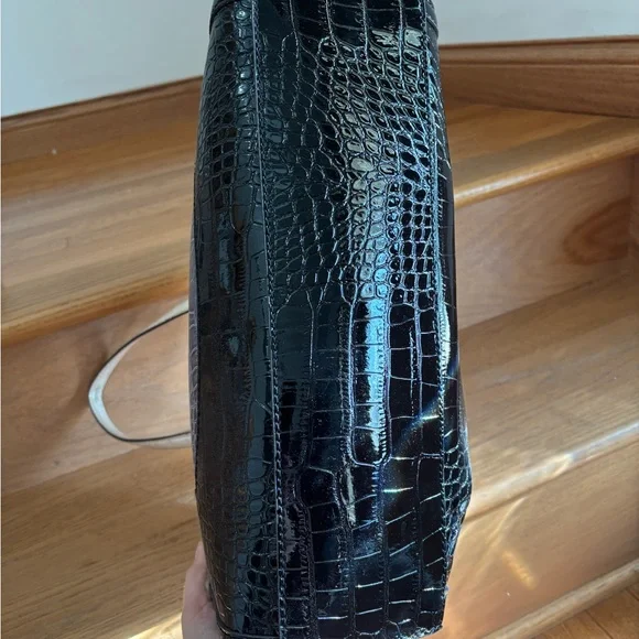 Guess Large Colorblock Shoulder Bag with Croc Texture - Picture 5 of 6